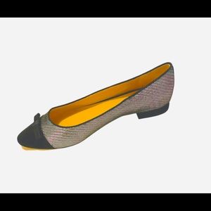 Woman’s Talbots Black Edison Cap toe shoes